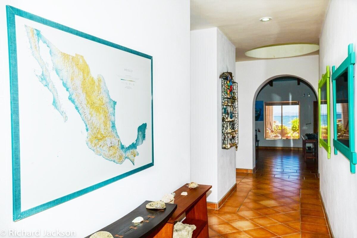 Large Beachfront Home ready to Entertain