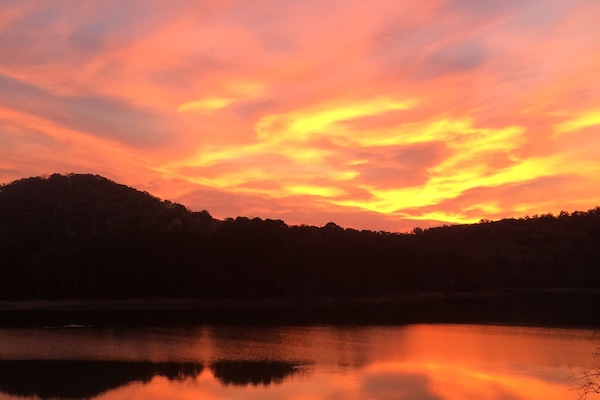 Guests love the beautiful lake and mountain views.