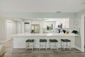 Private kitchen - Blind Pass Condos at Bowman's Beach E109 on beautiful Sanibel Island (Sanibel)