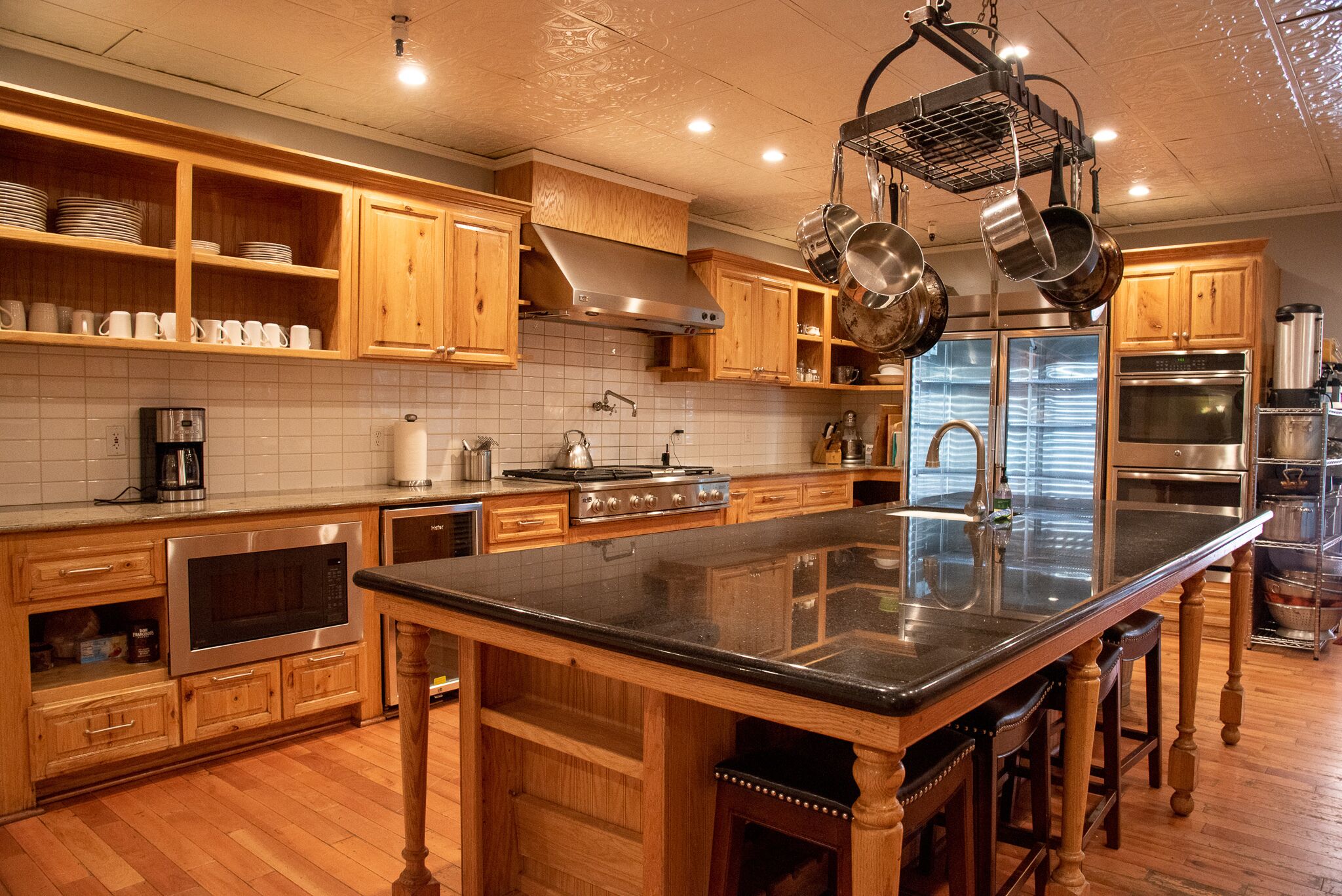 Historic Hotel w/ The Perfect In/Outdoor Space for A Wedding + Reunion + Retreat