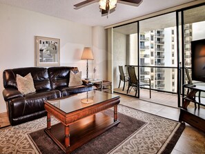 Télévision à écran plat