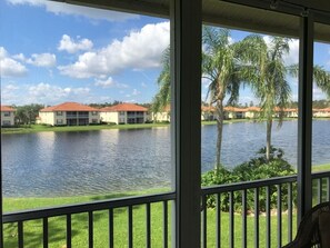 Interior - Chic & Modern Naples on the Lake 3 BR Condo. Minutes From 5th Ave & Beaches! (Naples)