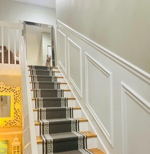 Interior - Chic & Modern Naples on the Lake 3 BR Condo. Minutes From 5th Ave & Beaches! (Naples)