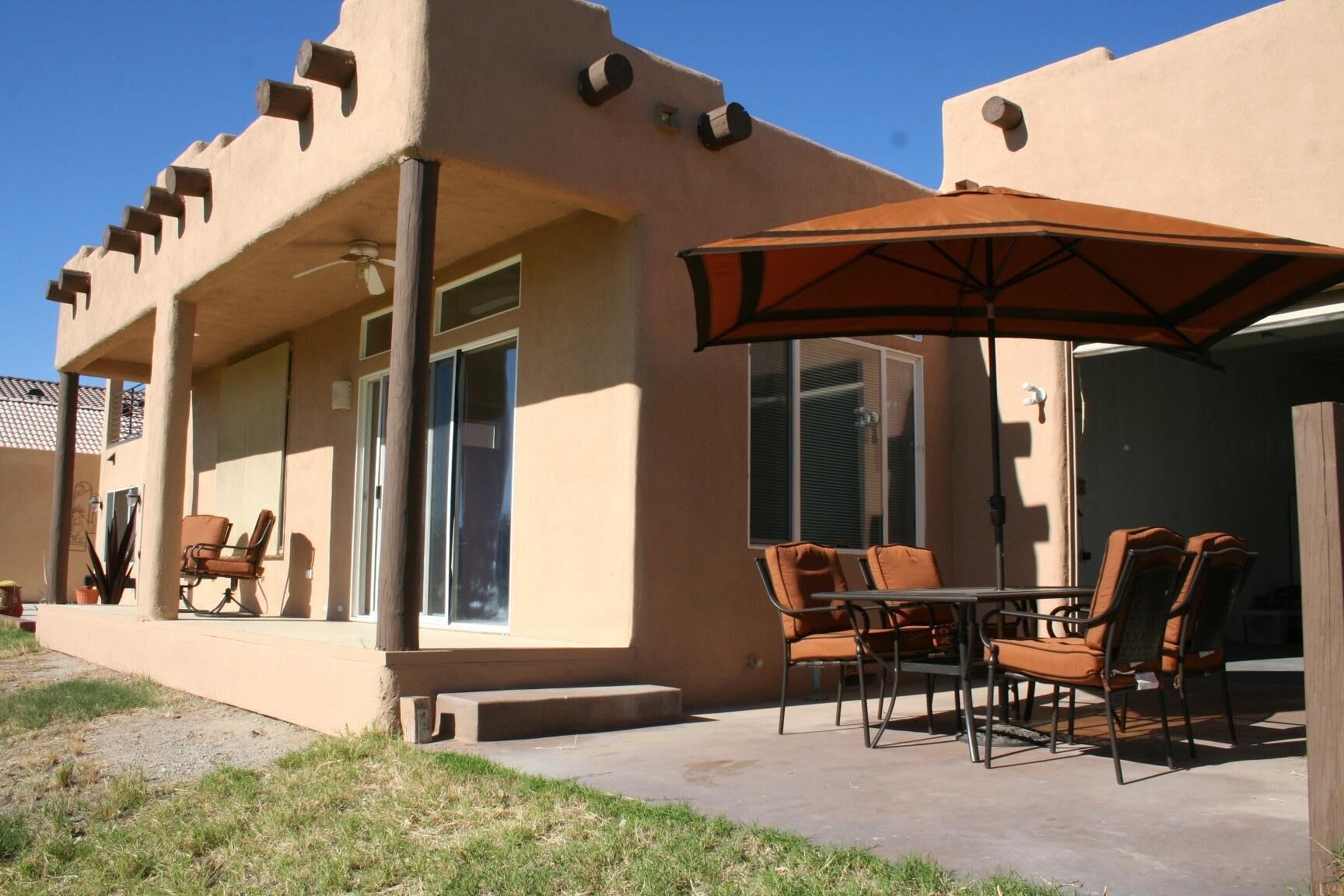 Rio Buena Vista Colorado River Home right on the Golf Course