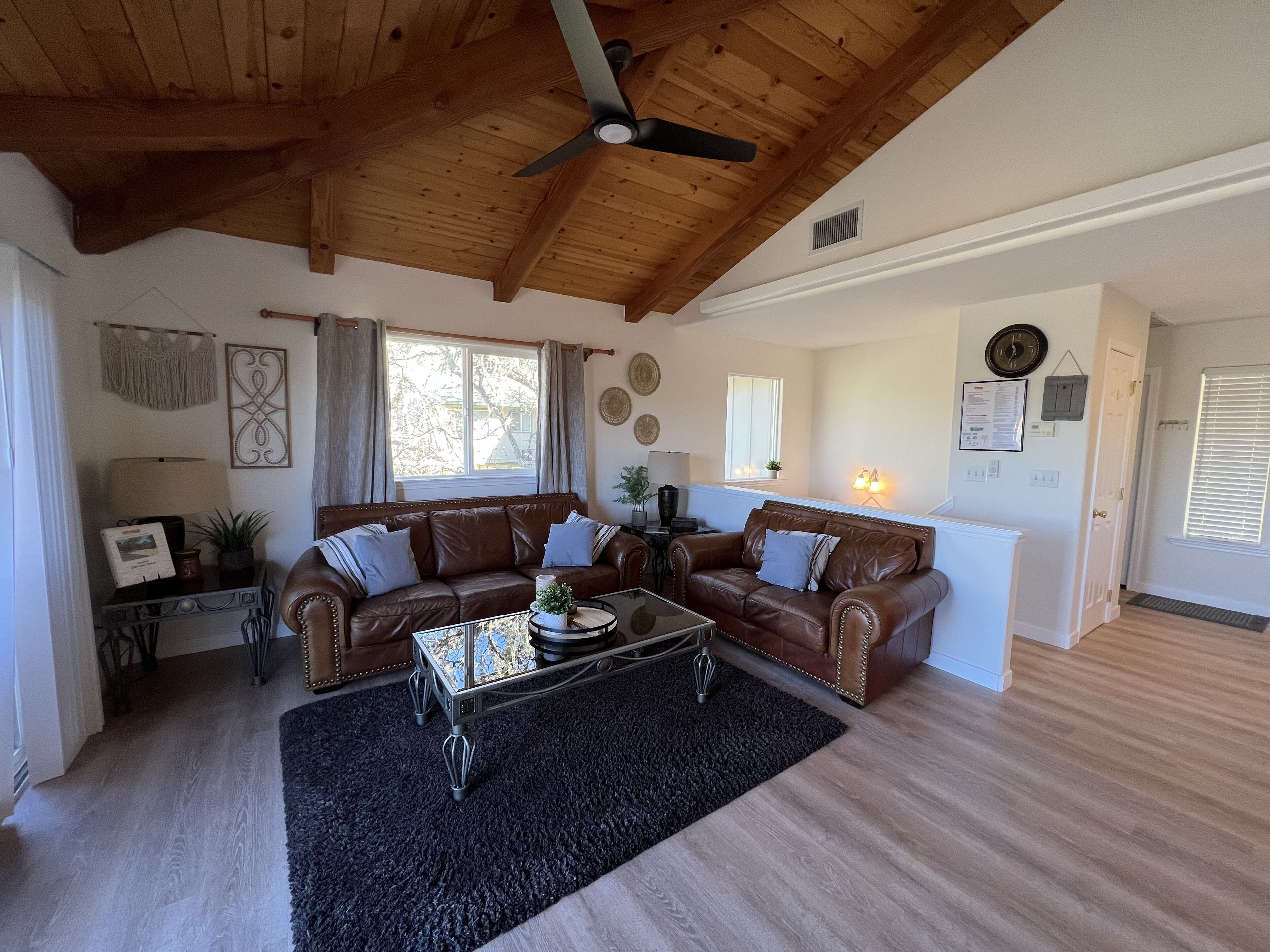 Beautiful Home In The Middle Of Wine Country with incredible sunsets, WiFi,