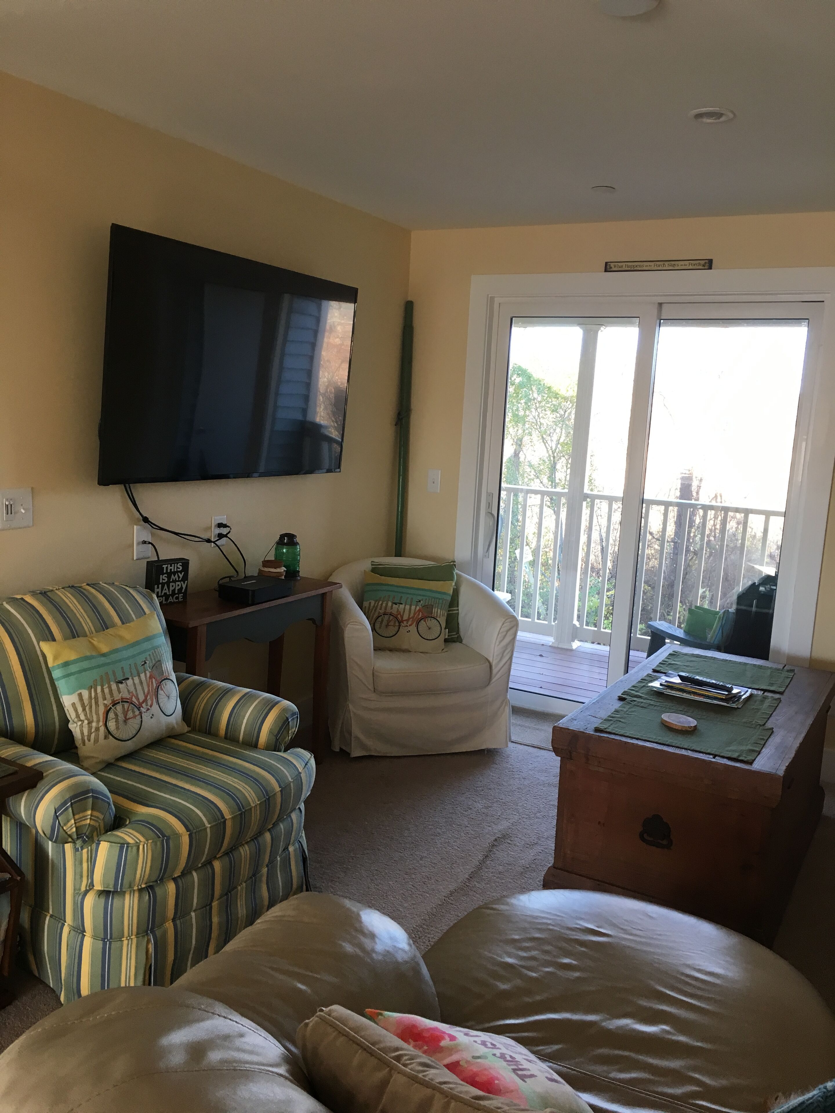 Beautiful & Quiet, come enjoy North Beach, Hampton, NH. Steps away from beach! 