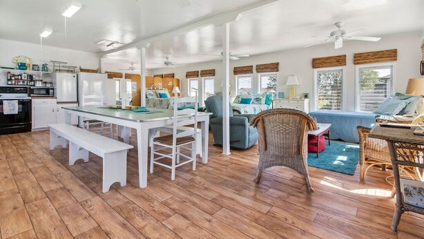Interior - Home on Caney Creek with Pier & RV spot (Sargent)