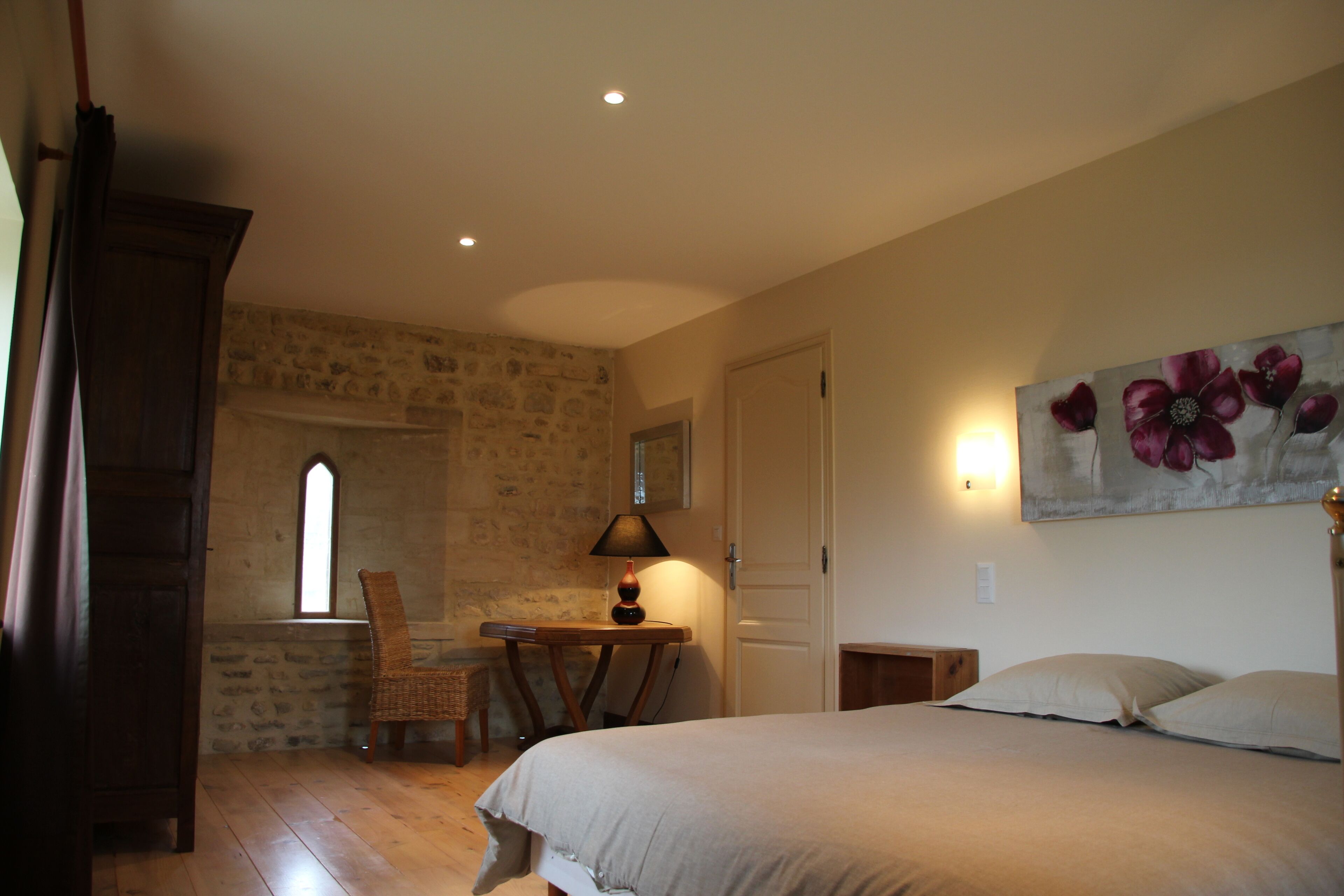 4 chambres, fer et planche à repasser, Wi-Fi gratuit, draps fournis