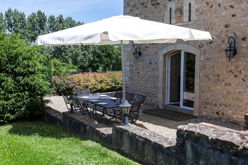 D-Day Strände, alte Kapelle von Château d'Argouges, mit Whirlpool, in der Nähe von Bayeux
