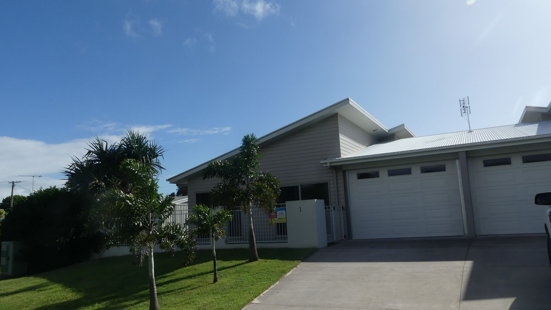 Seadaze 1 - Rainbow Beach. Gorgeous unit close to the beach. Aircon. Pool. Wifi — image 15