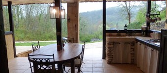 Charming Farmhouse in the Perigord