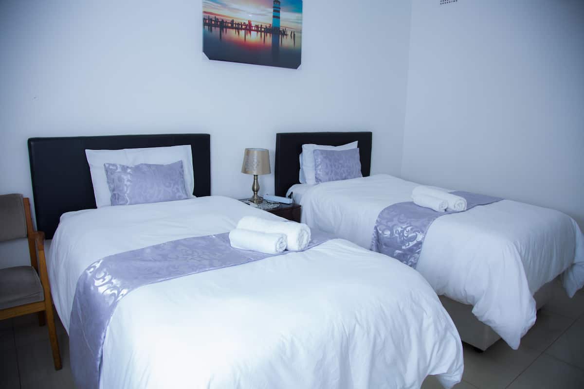 Quarto duplo standard, 2 camas de solteiro, para não fumantes, vista para o jardim | Roupas de cama premium, edredons de pluma, camas Select Comfort