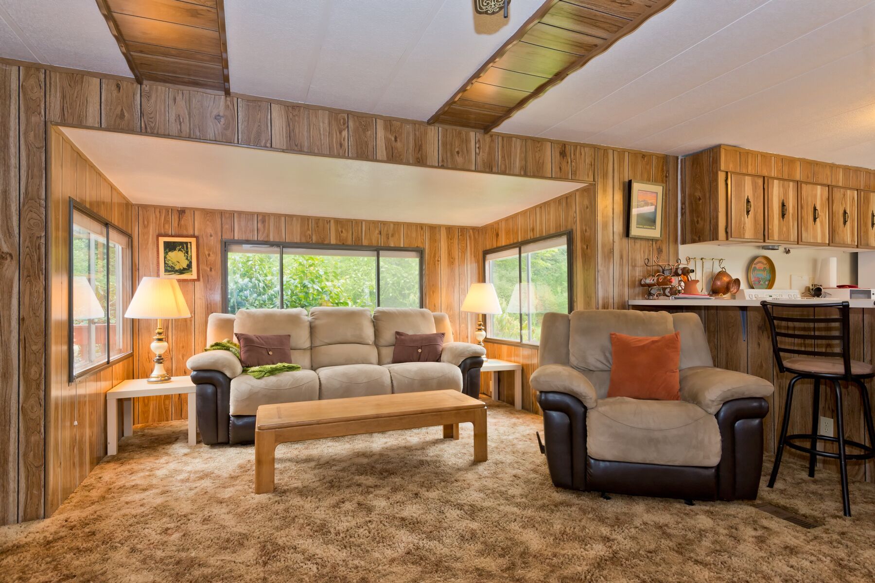 Private Beach Access Trail And Peaceful Wooded Setting