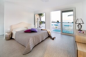 3 chambres, fer et planche à repasser, Wi-Fi gratuit, draps fournis