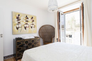1 chambre, fer et planche à repasser, accès Internet, draps fournis