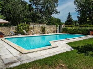 A heated pool - Stunning farmhouse with heated private pool in Provence (Pernes-les-Fontaines)