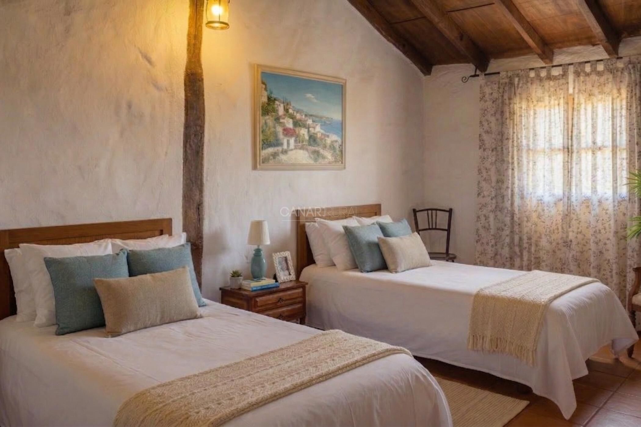 2 bedrooms, free Internet, bed sheets