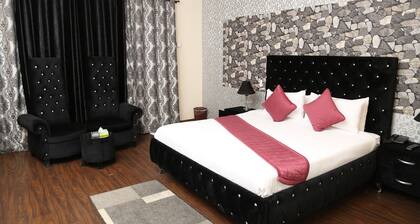 The Westin Suites Hotel