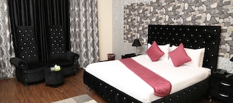 The Westin Suites Hotel