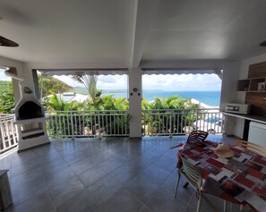 Outdoor dining - Blue Diamond Paradise A little corner of paradise with a breathtaking sea view (le diamant)