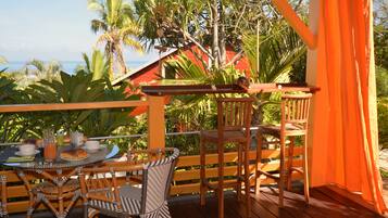 Comfort Bungalow, Hot Tub, Lagoon View | Terrace/patio