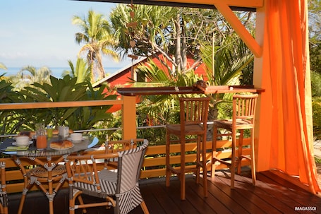 Comfort Bungalow, Hot Tub, Lagoon View | Terrace/patio