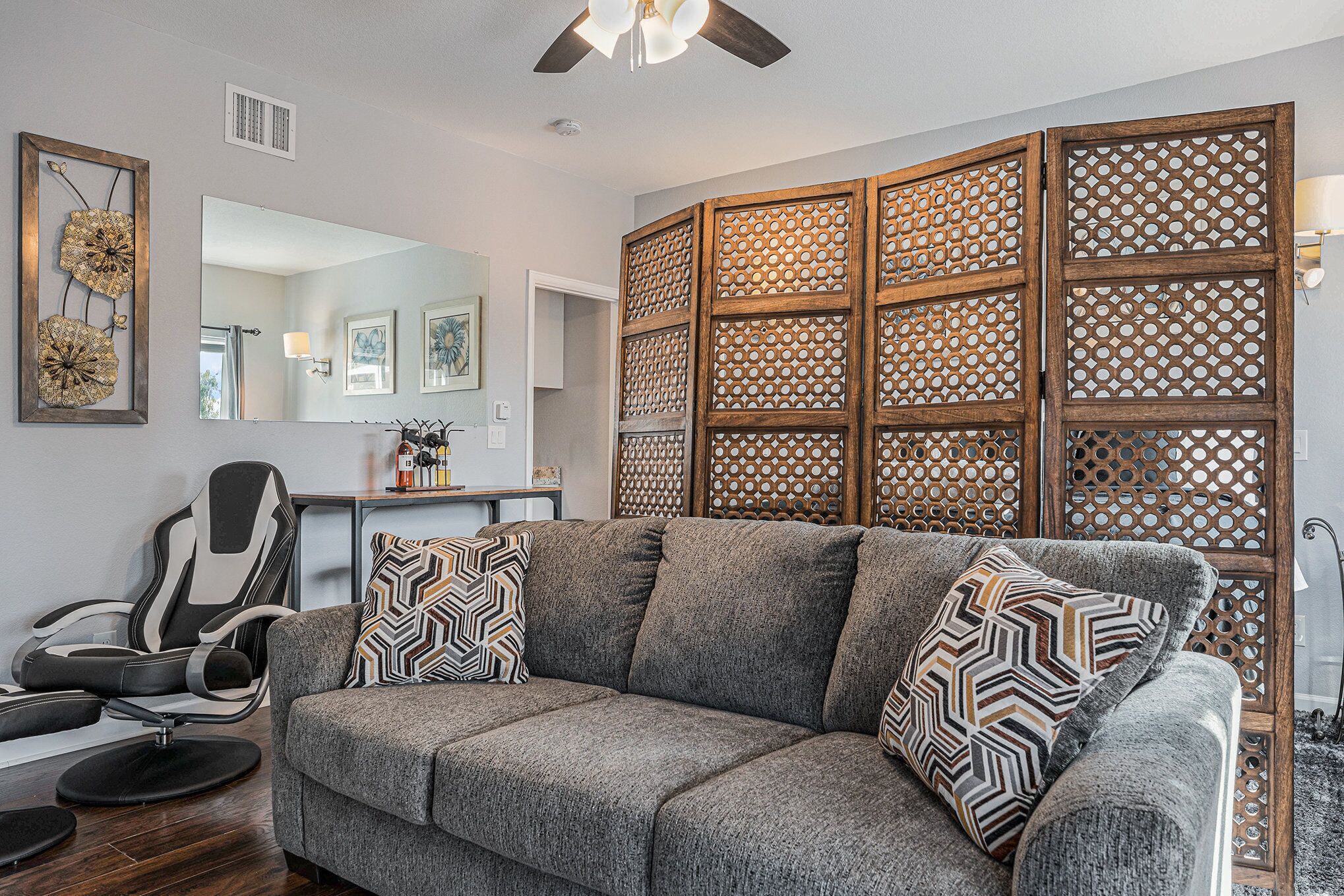 INCREDIBLE MOUNTAIN VIEW FROM THE DECK OF THIS LUXURY APARTMENT SUITE