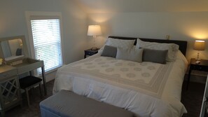 2 bedrooms, desk, iron/ironing board, free WiFi