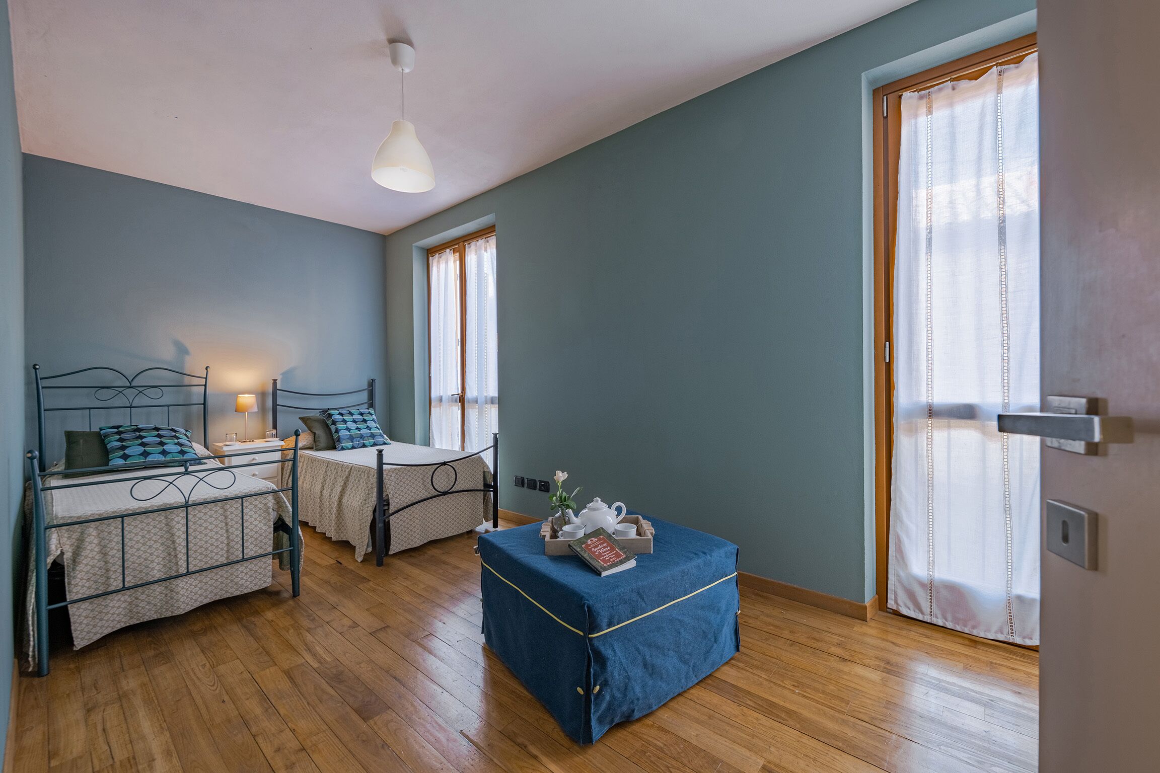 LA MARTINA VILLA,luxury villa upon vineyards with a private swimming pool