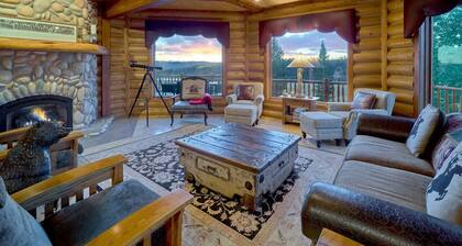 Luxurious Hillside Lodge on a Working Wyoming Ranch