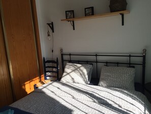 3 sovrum, värdeförvaringsskåp på rummet och strykjärn/strykbräda
