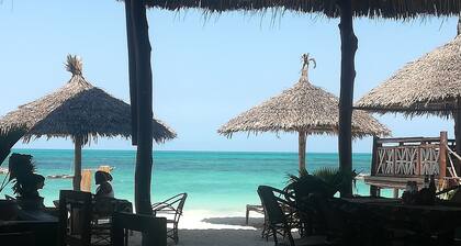 Bahari Pizza Restaurant and Bungalows
