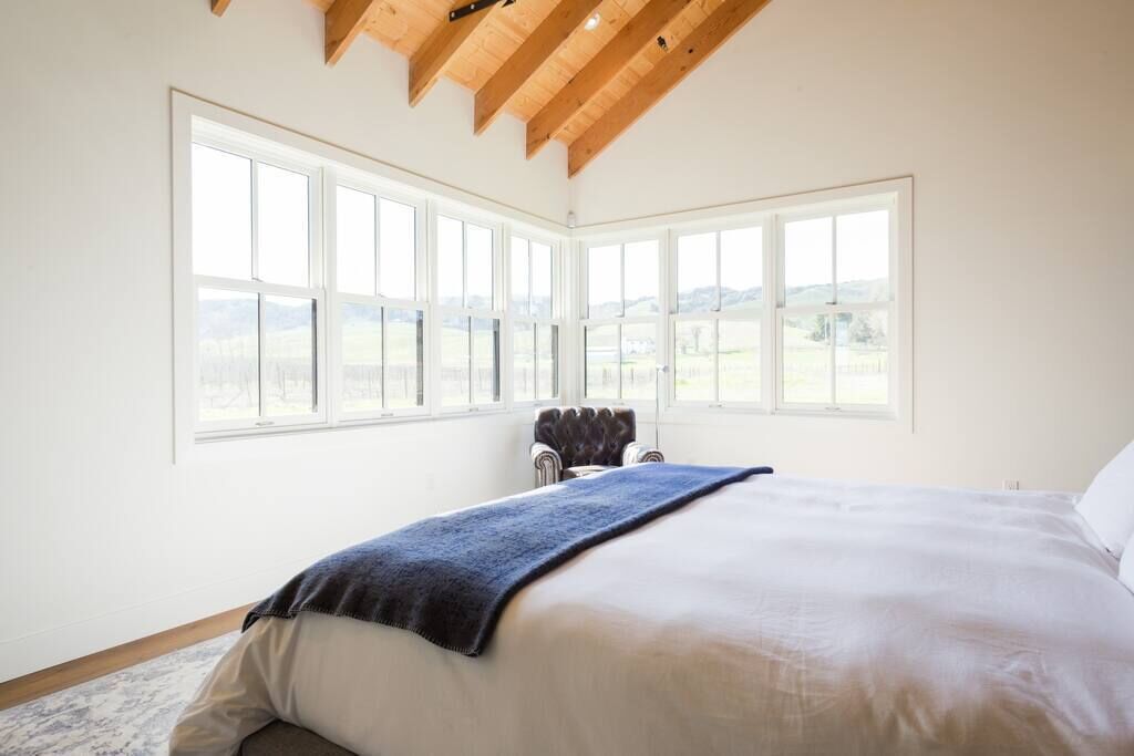 Vineyard Farmhouse Estate with pool/spa/gym