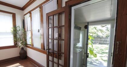 Quaint Old House close to everything