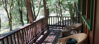 Riverside hytte i Klamath-bjergene