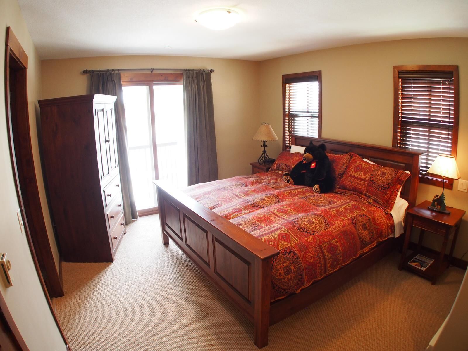 Exceptional multi level 3 bedroom + den townhouse, close to Morrisey lift