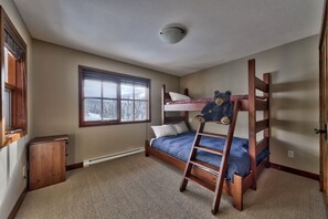 3 bedrooms, Internet, bed sheets