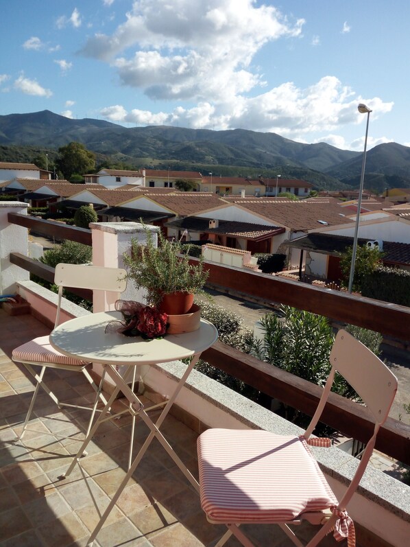 تناول الطعام بالخارج