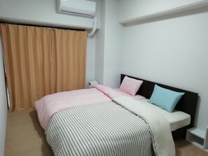 Two-Bedroom Apartment | 2 bedrooms, desk, iron/ironing board, free WiFi - Apartment near Tram in Okayama (Okayama)
