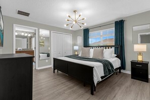 4 chambres, fer et planche à repasser, Wi-Fi, draps fournis