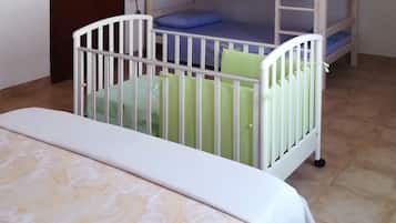 2 bedrooms, WiFi, bed sheets, wheelchair access