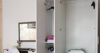 via Carducci 23 is ...