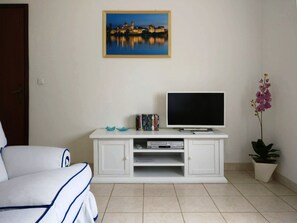 TV, table football, ping pong, books