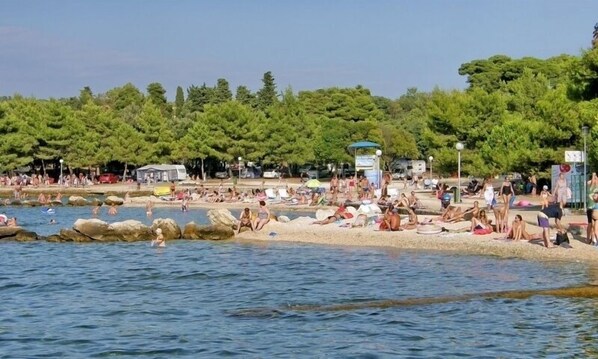 Tæt på stranden