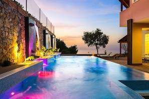 Pool - A magical hilltop retreat overlooking Chania city and the Cretan sea! (Chania)