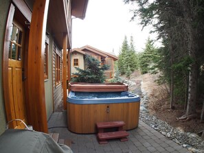 Bañera de hidromasaje exterior