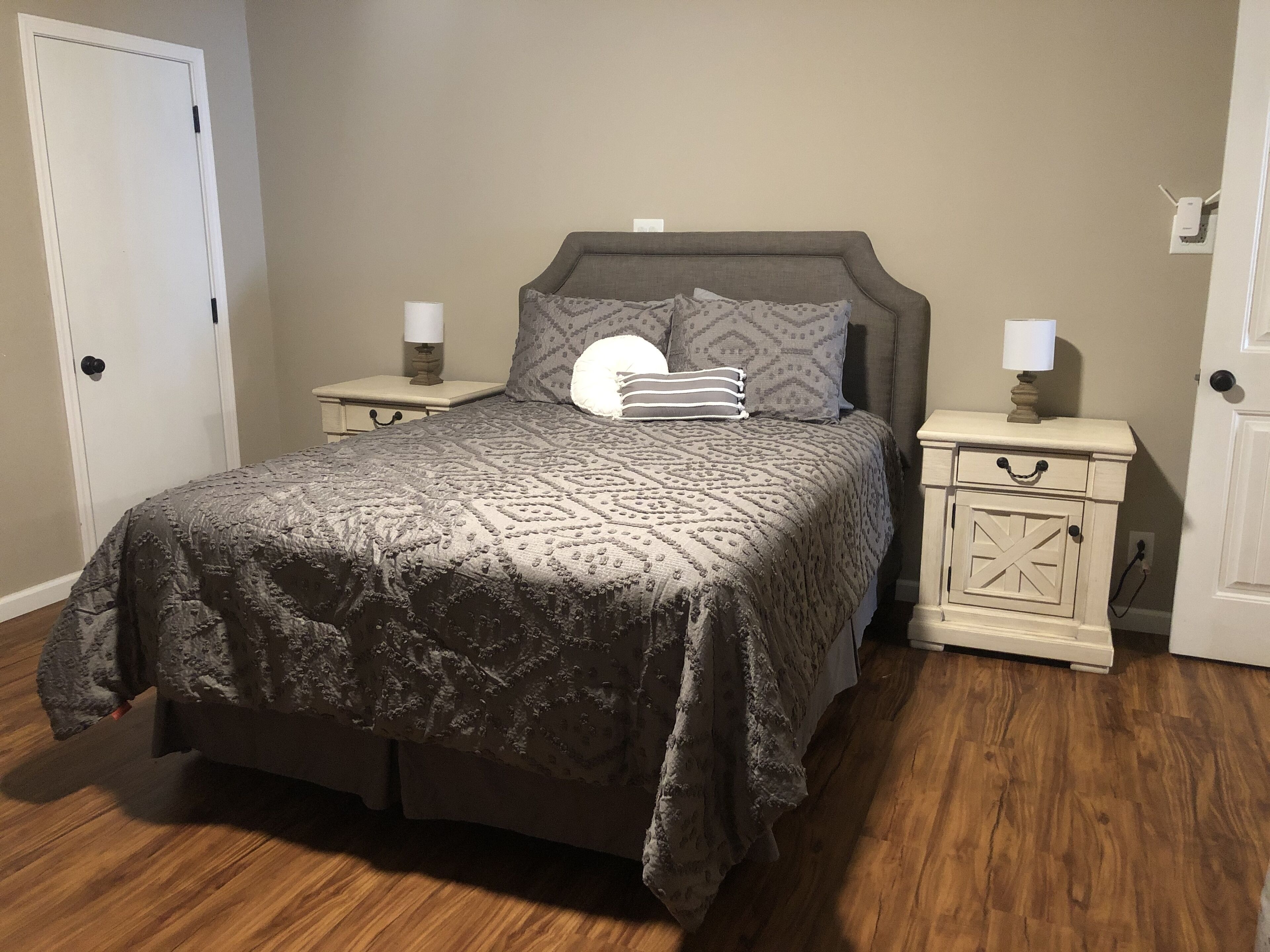 Station House • Condo • 2 Bed • 2 Bath • Sleeps 5