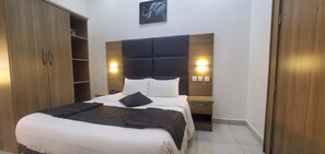 Classic Double Room, 1 Double Bed, Non Smoking, City View