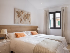 3 Schlafzimmer, Bügeleisen/Bügelbrett, Internetzugang, Bettwäsche