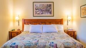 2 bedrooms, iron/ironing board, Internet, bed sheets